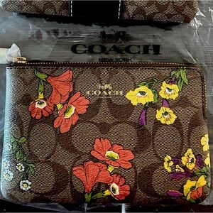 Original coach wristlet